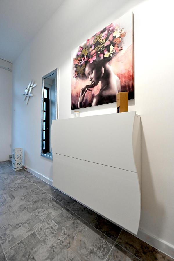 Studio Apartman Sandra, 伊莫茨基 外观 照片